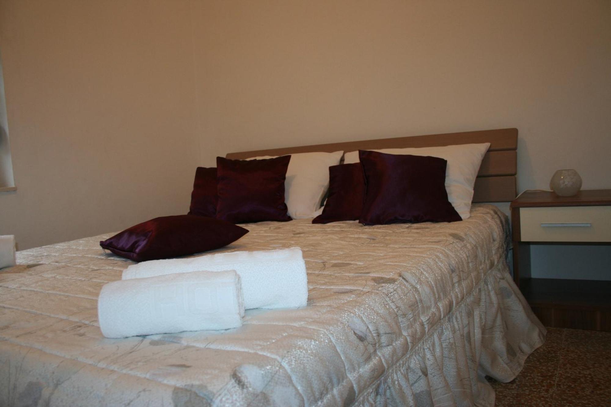 Apartments Rotim Zaostrog Rom bilde