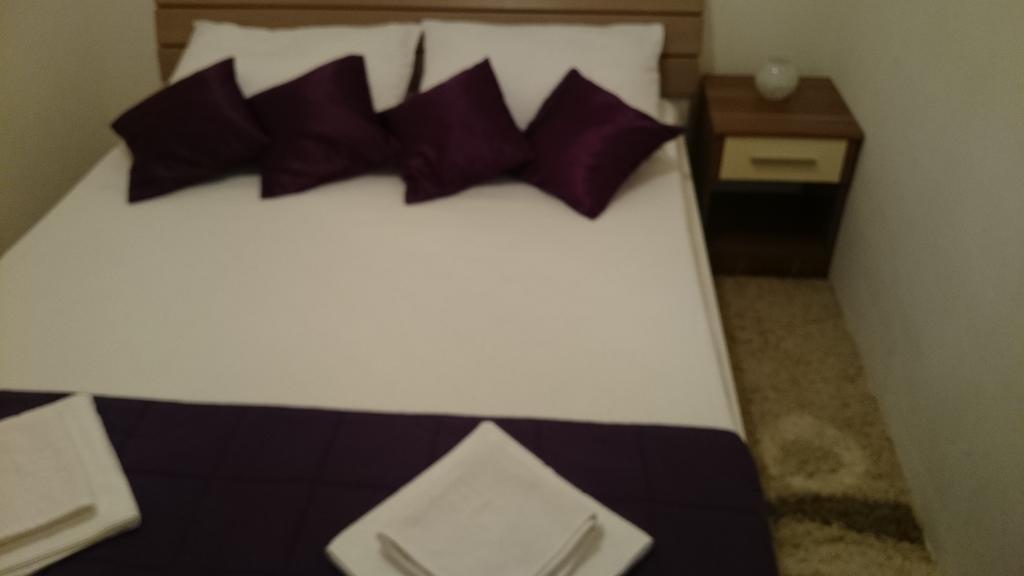 Apartments Rotim Zaostrog Rom bilde