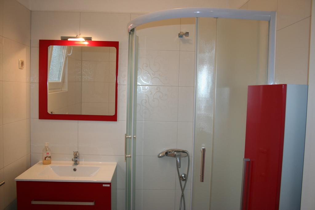 Apartments Rotim Zaostrog Rom bilde